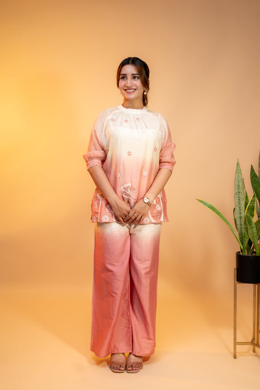 Elegant Peach Ombre Kurta Set in Pure Mul Chanderi