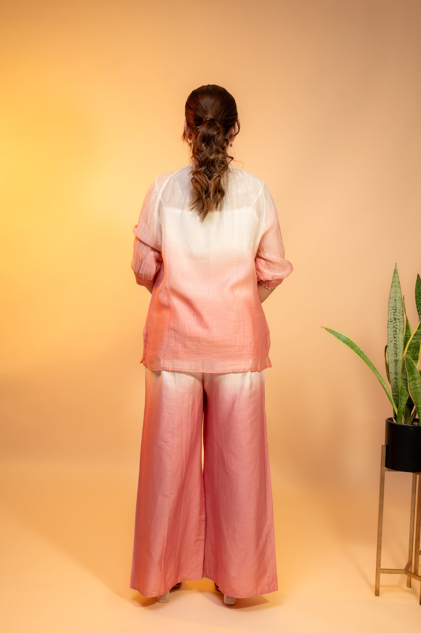 Elegant Peach Ombre Kurta Set in Pure Mul Chanderi